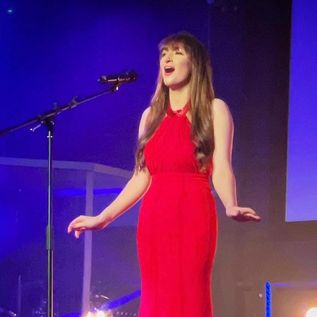 Emilie-Parry-Williams-Classical-Soprano-Singer-South-Wales12